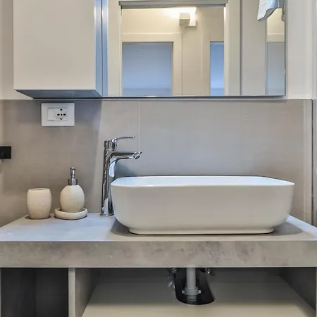 New - Mg 8 House - Centre Daire *