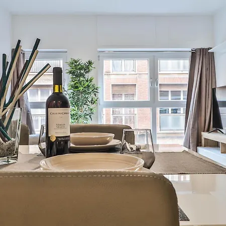 New - Mg 8 House - Centre *