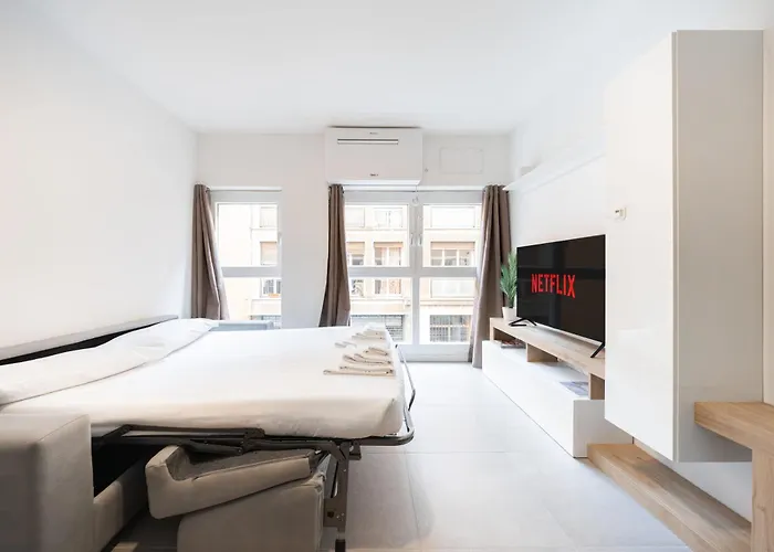 New - Mg 8 House - Centre *